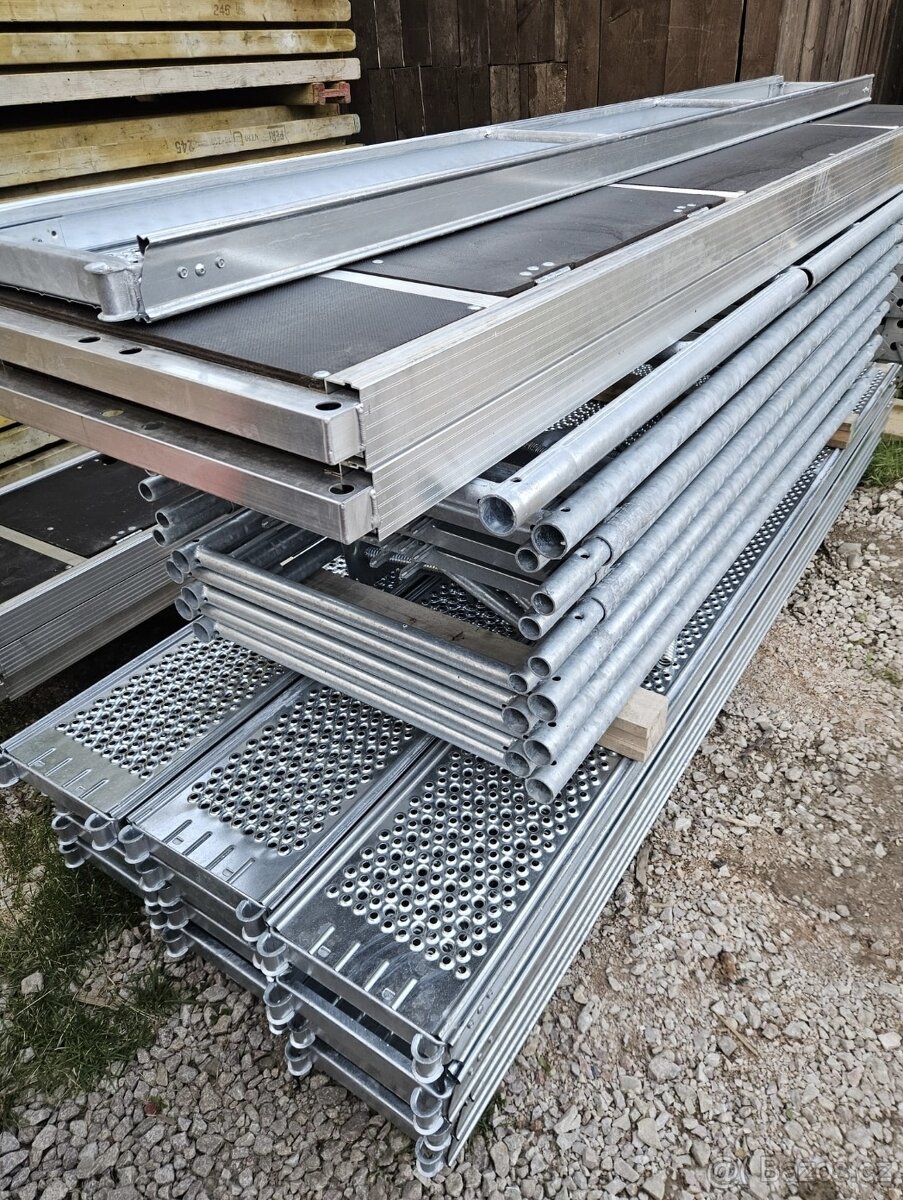 Fasádní lešení 54 m²