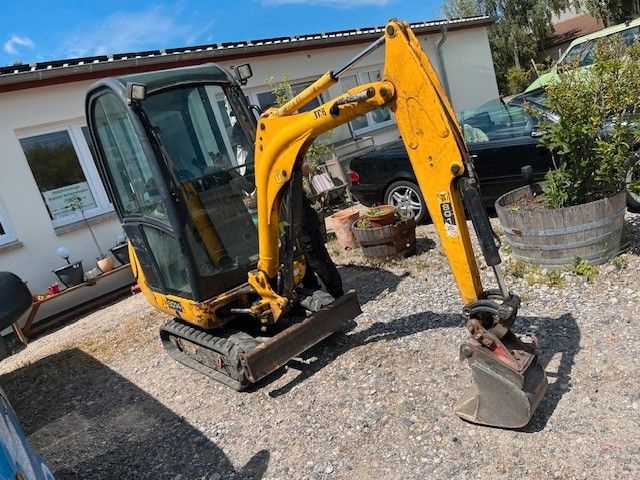 Pasovy minibagr JCB  8014
