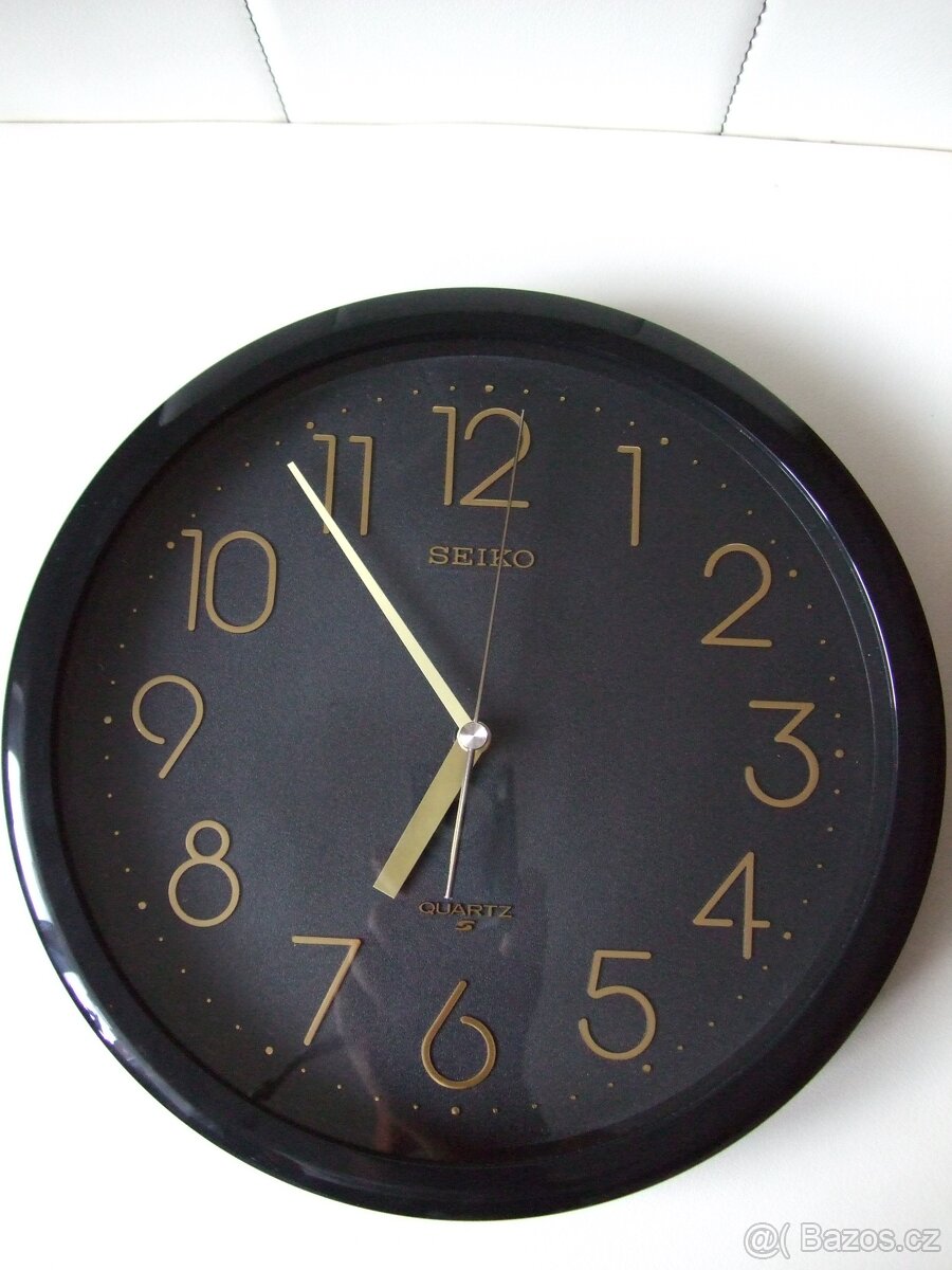 ORIGINÁLNÍ NÁSTĚNNÉ HODINY SEIKO