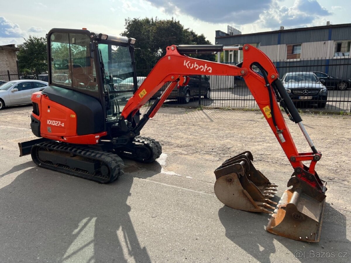 Kubota U27-4--932MTH--2.6t--24HP--TOP+3x lžíce
