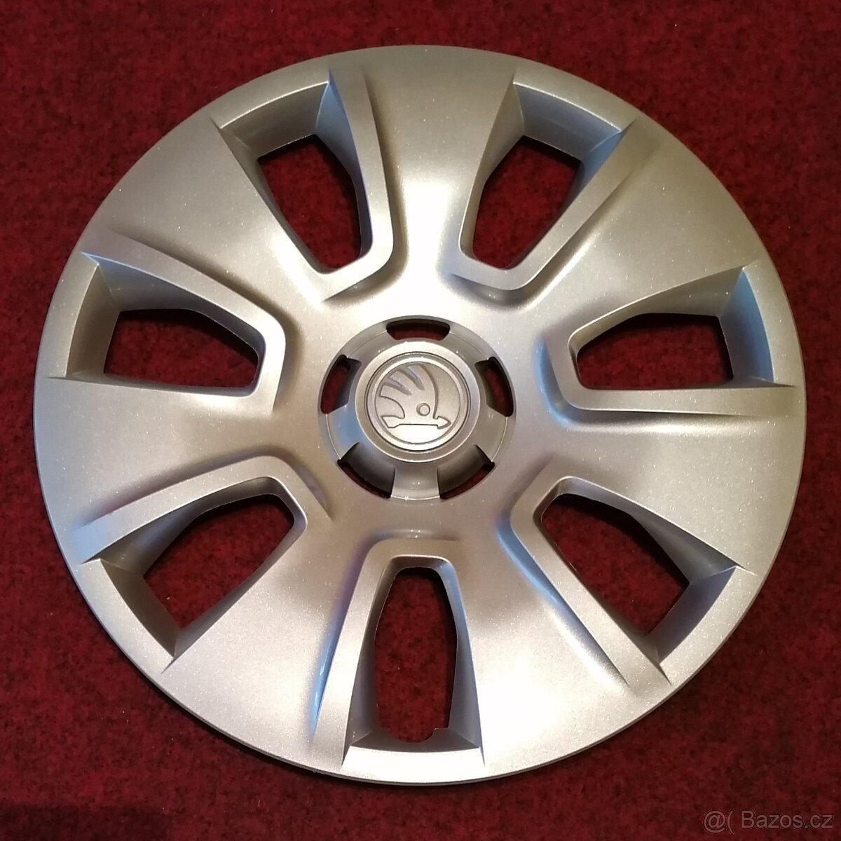 1 kus poklice Škoda Kamiq 16"