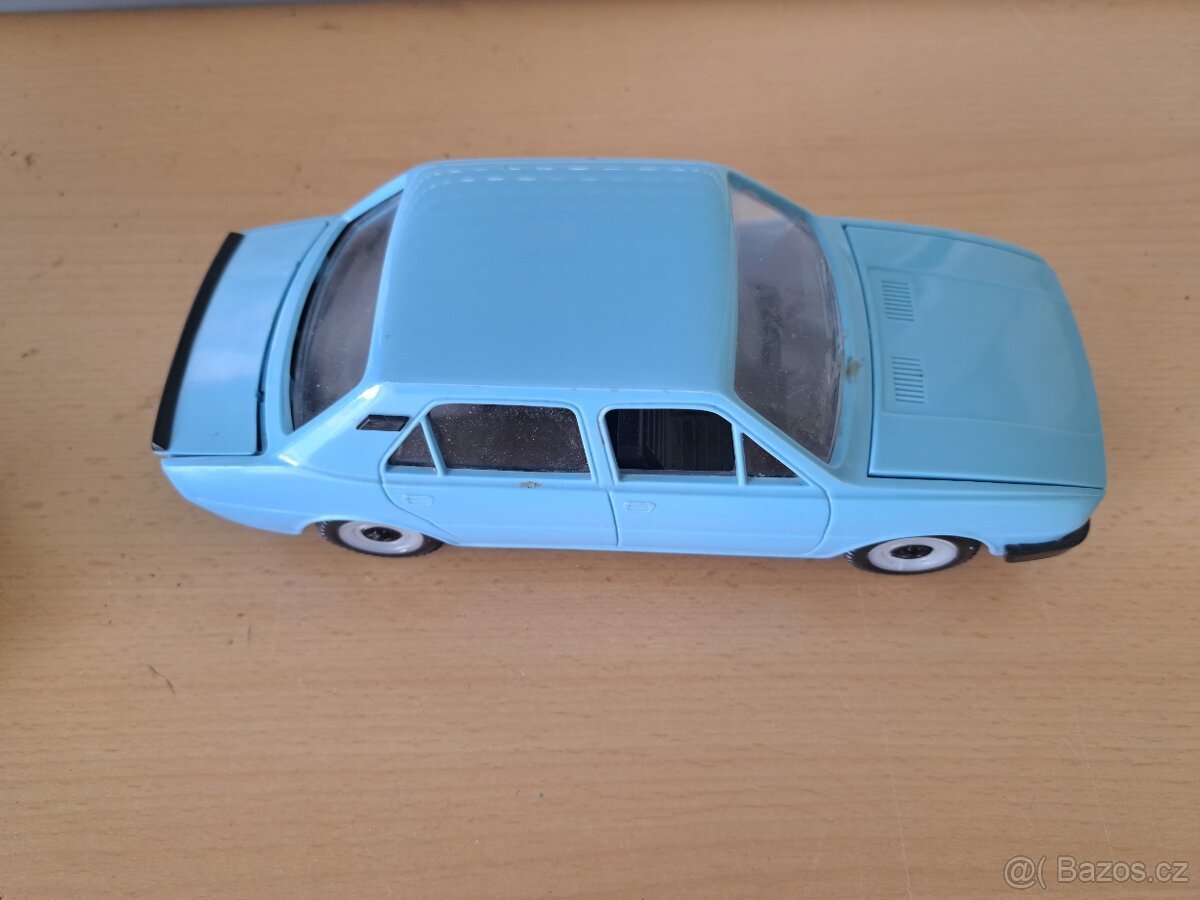 Prodám model Škoda 120 + vozík