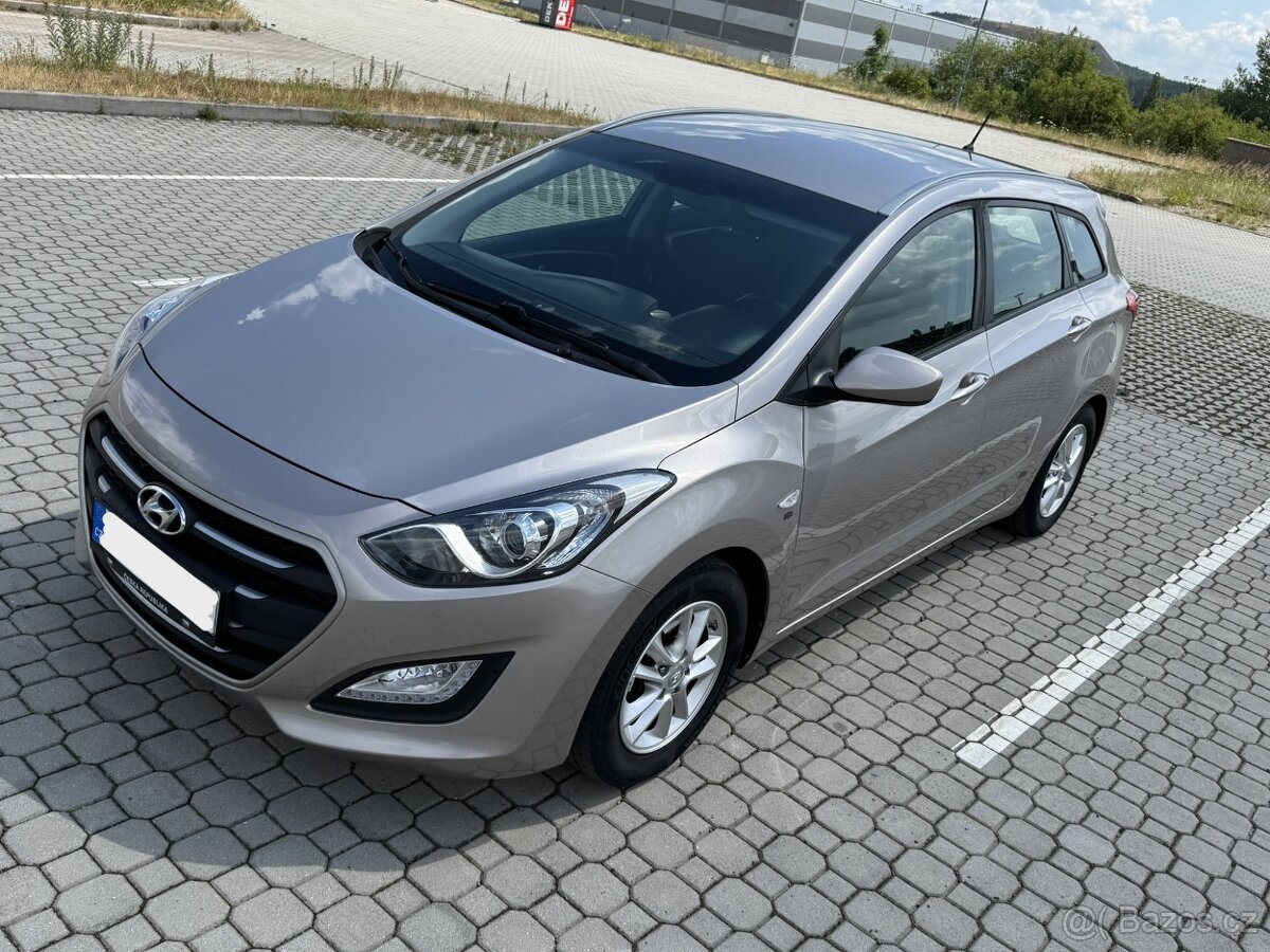 Hyundai i30 1.6 88kW 1. Maj. ČR