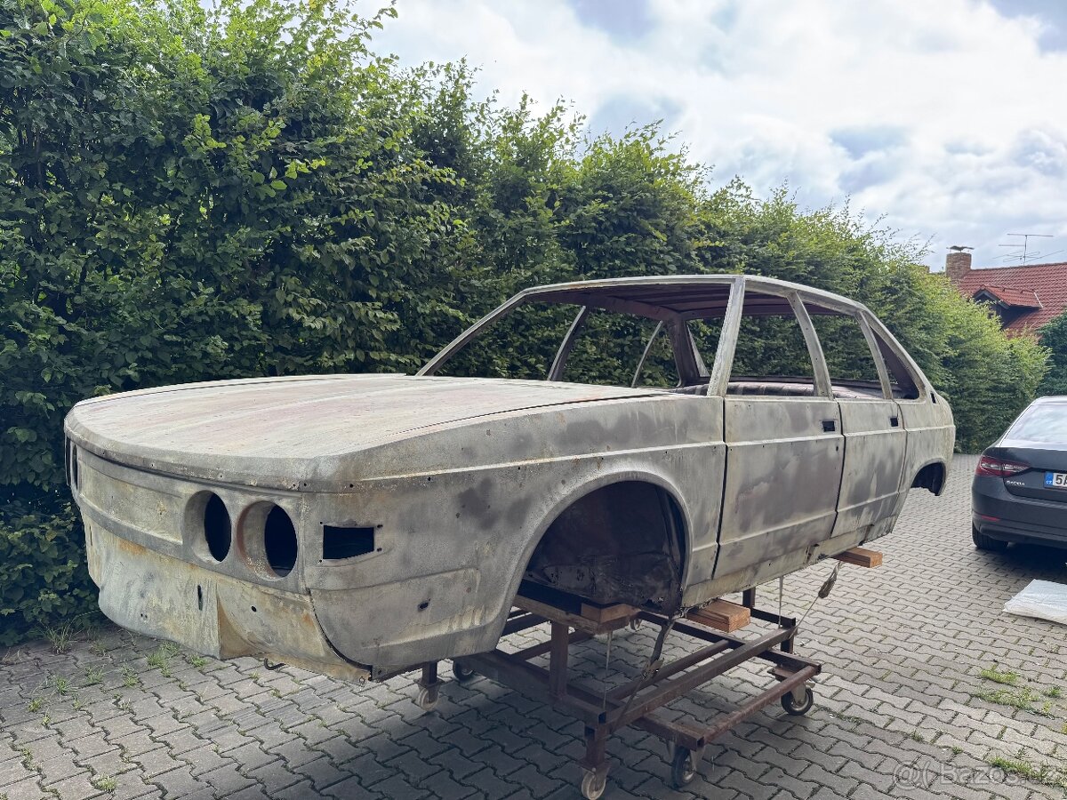 Tatra 613 chromka
