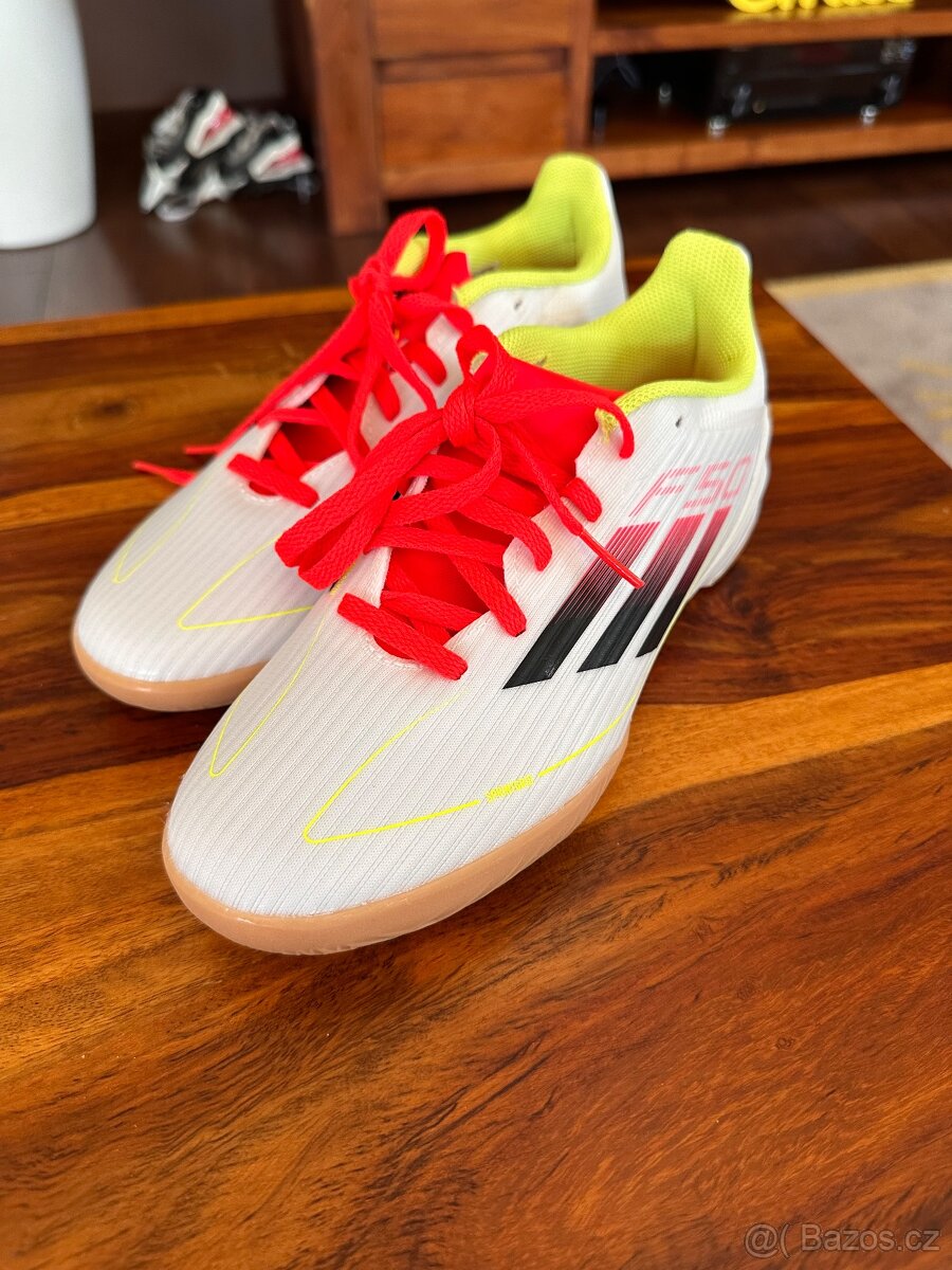 Salove tenisky Adidas F50 LEAGUE IN J 37 1/3