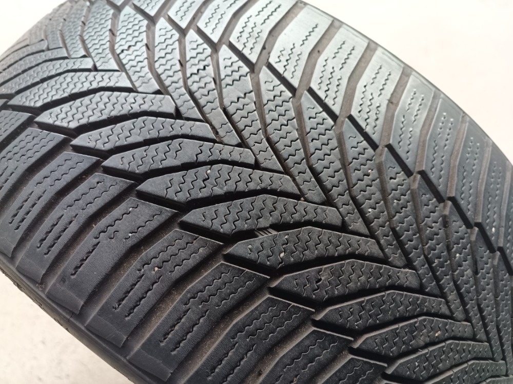 235/40 R18 NEXEN (2118)