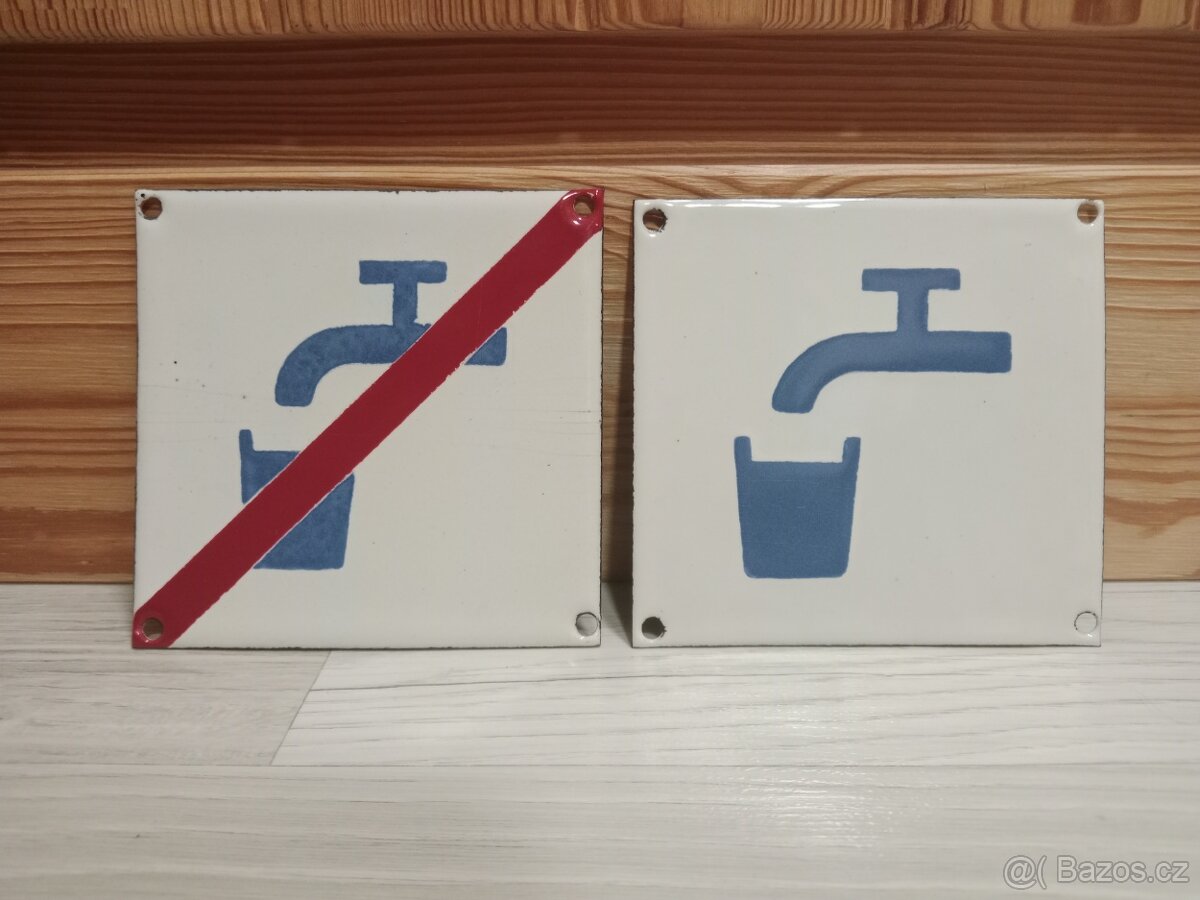 Smaltované cedule označení pitná či nepitná voda