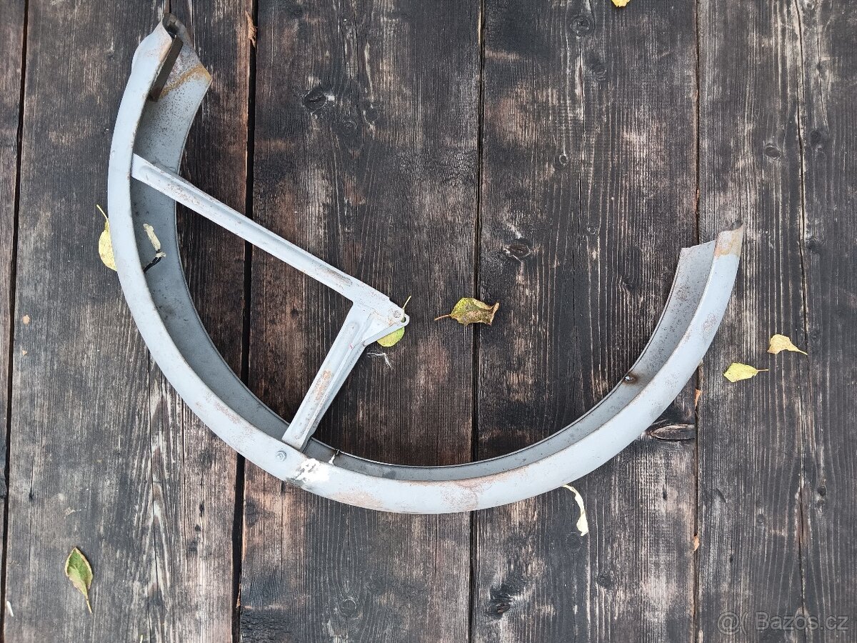 čz 125/150C zadní blatník