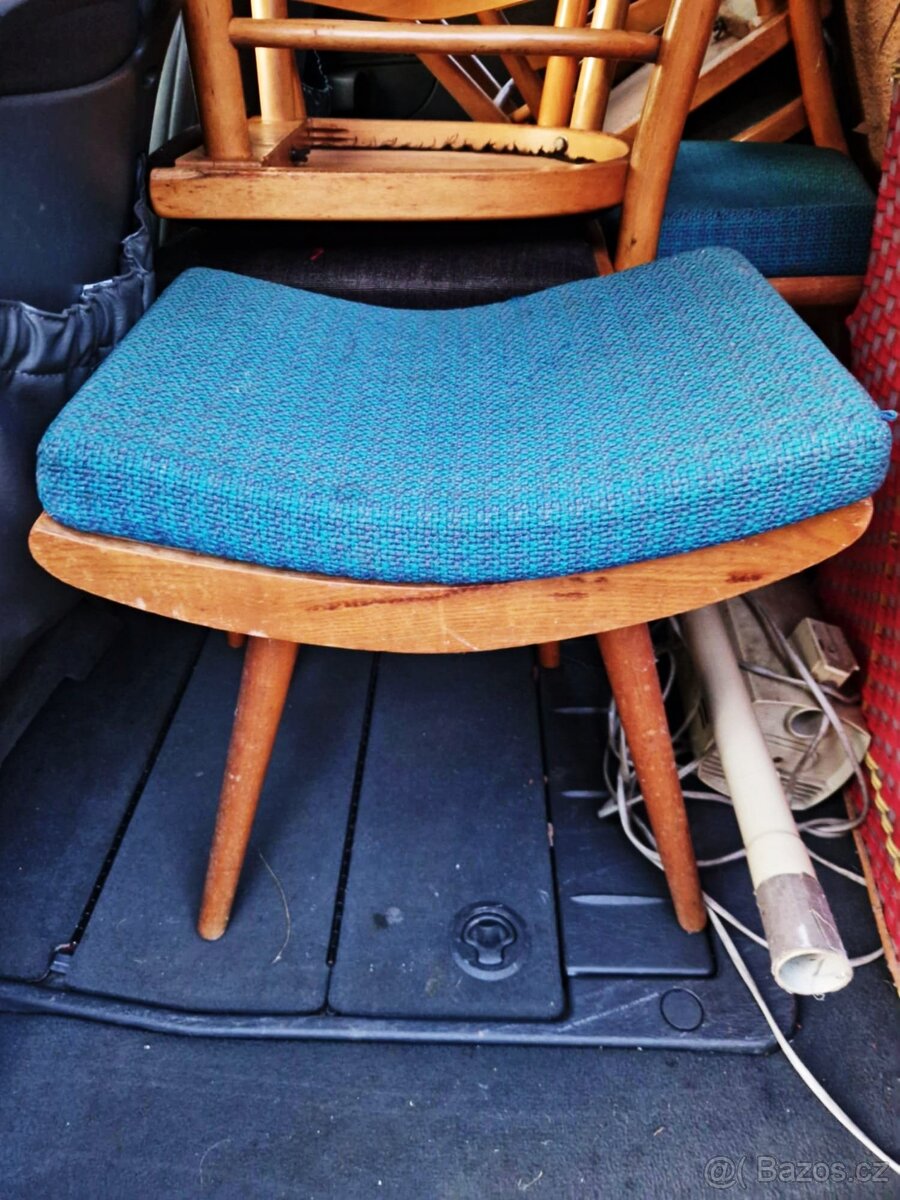 Starožitné retro stoličky - dva kusy