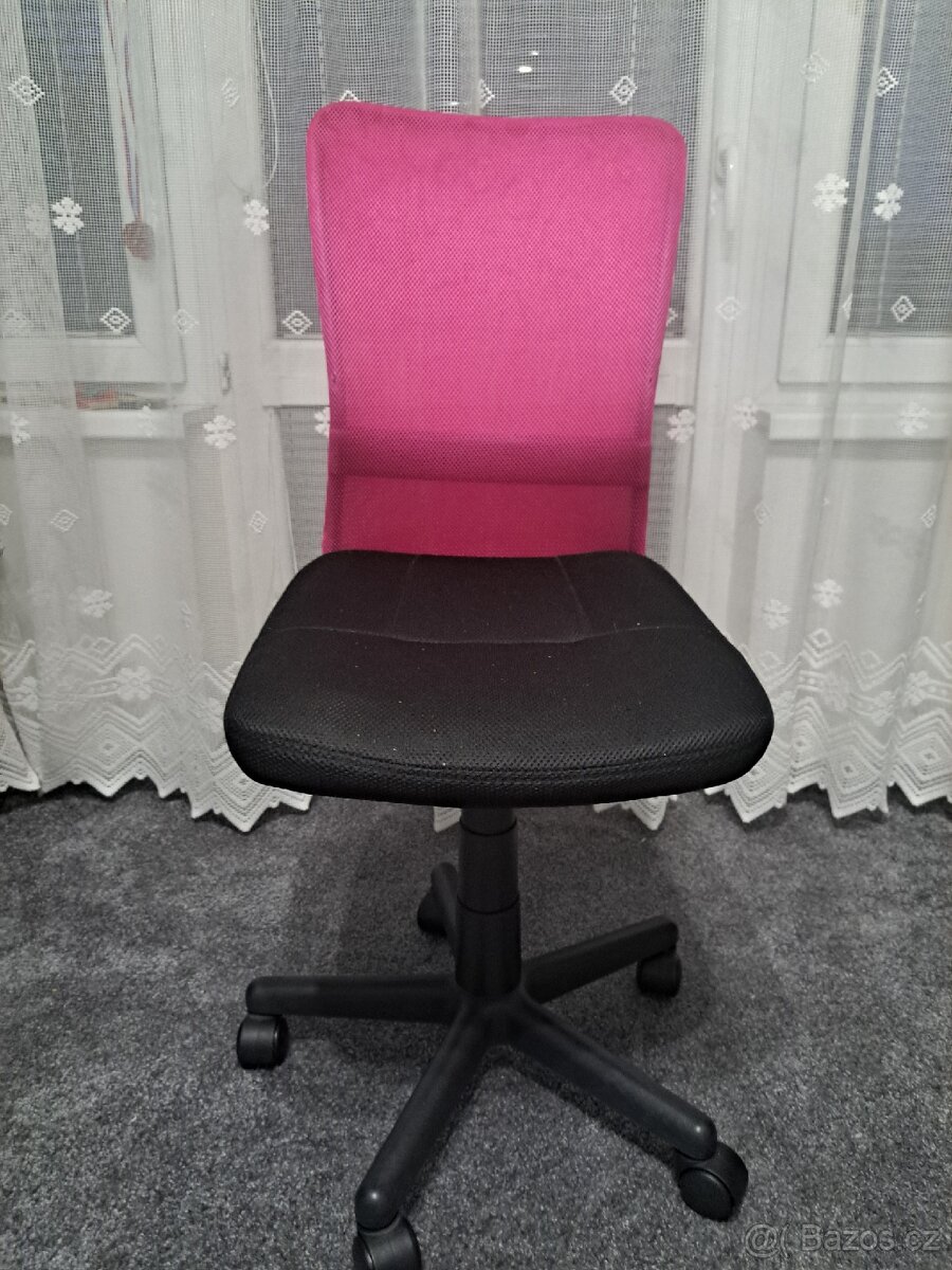 Dětská židle ZDARMA