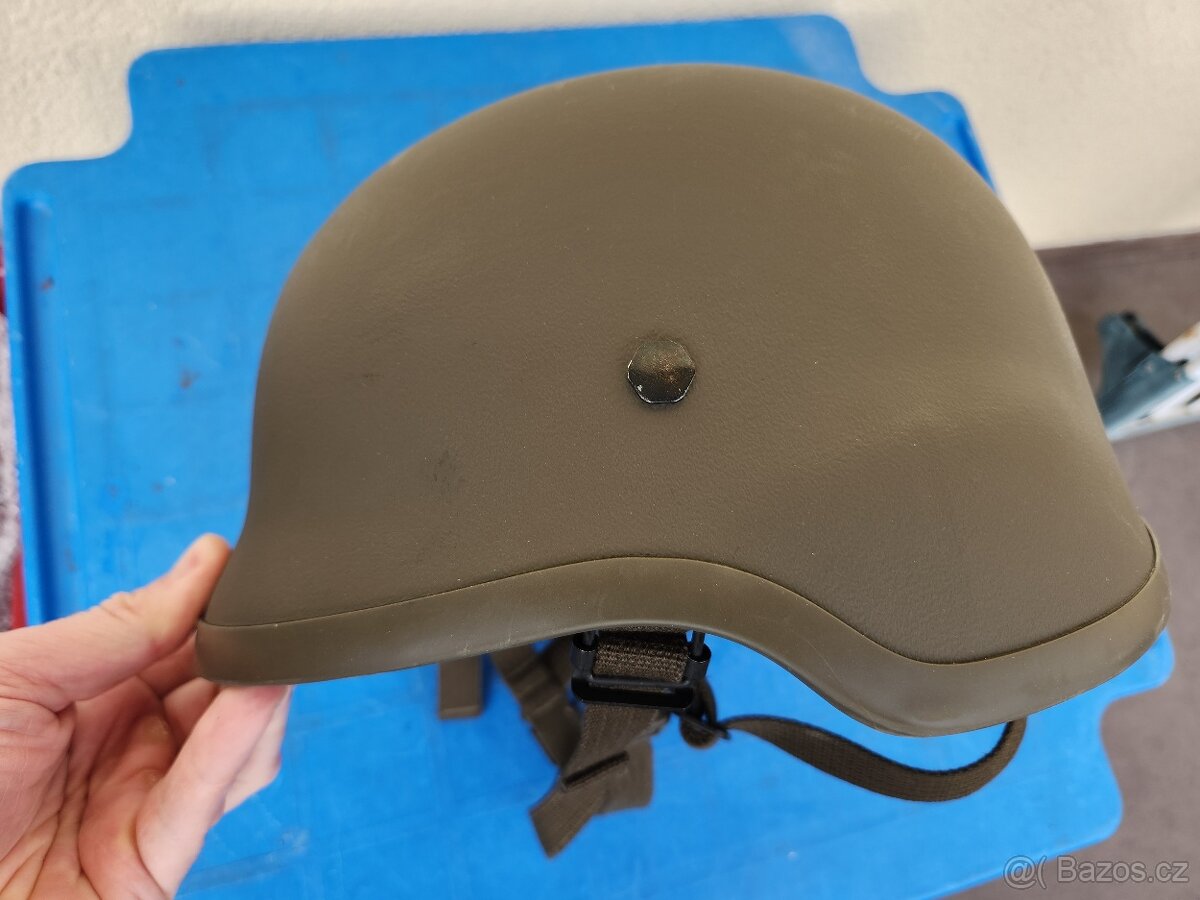 helma vojenská balistická neprůstřelná taktická ačr samopal