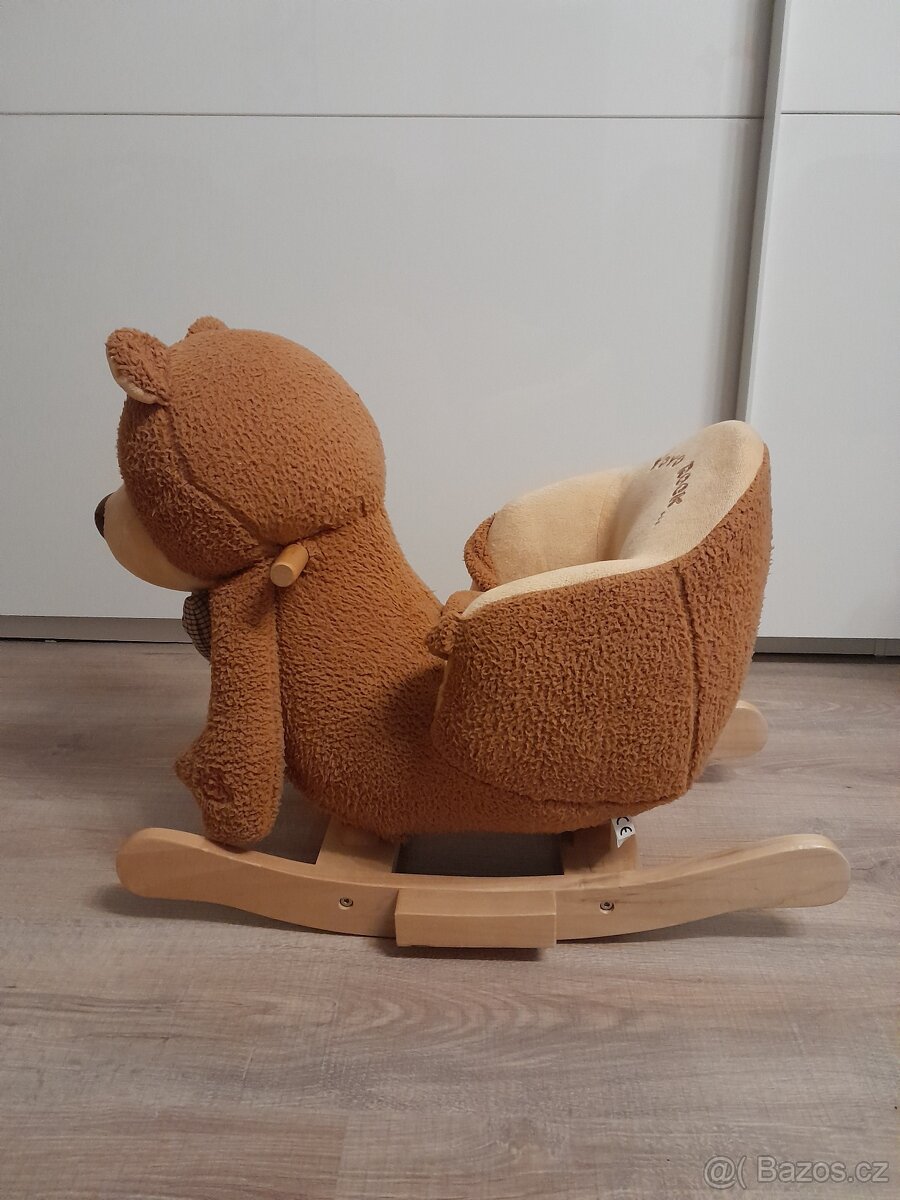 Houpací plyšový medvídek - houpadlo