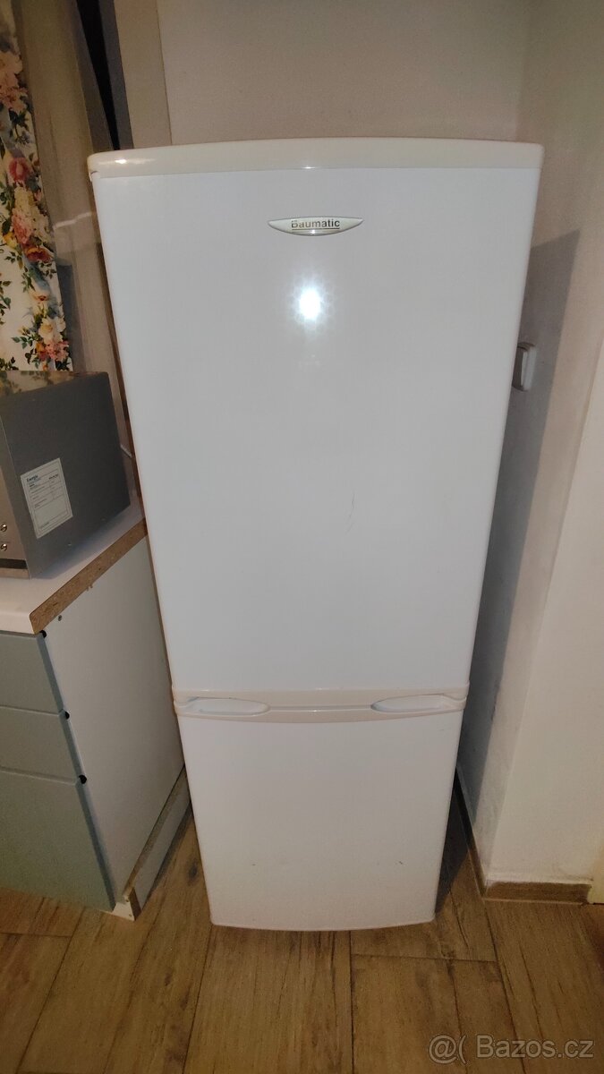 Lednice   A++ BAUMATIC pěkná úsporná lednice s mrazákem