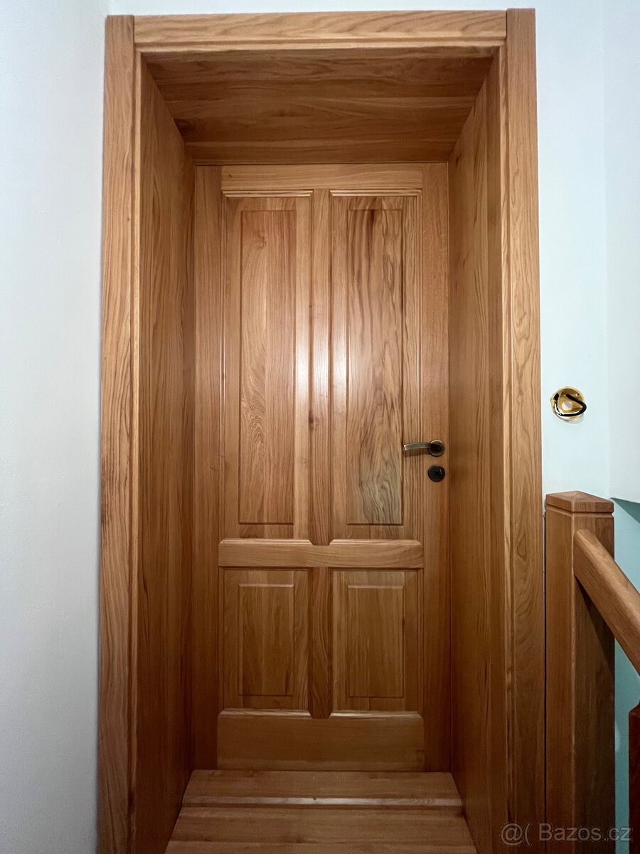 Dubove dvere masiv