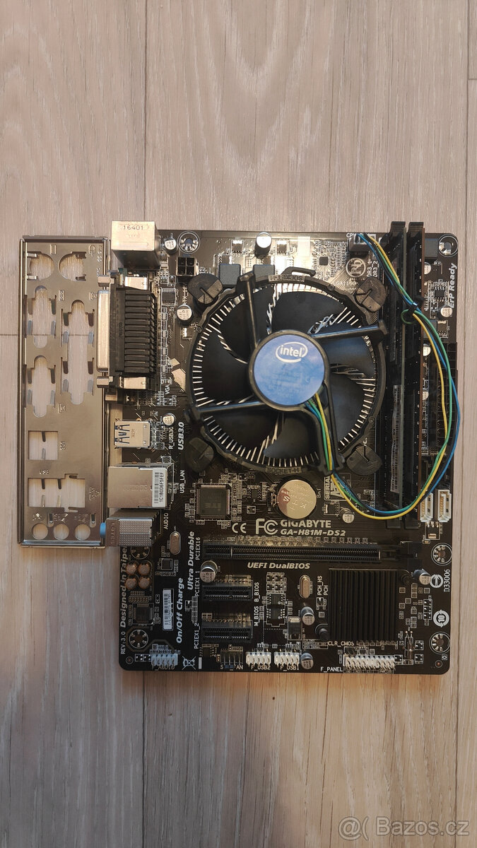 Gigabyte GA-H81M-DS2 + Procesor Intel i5-4590 + 4GB RAM