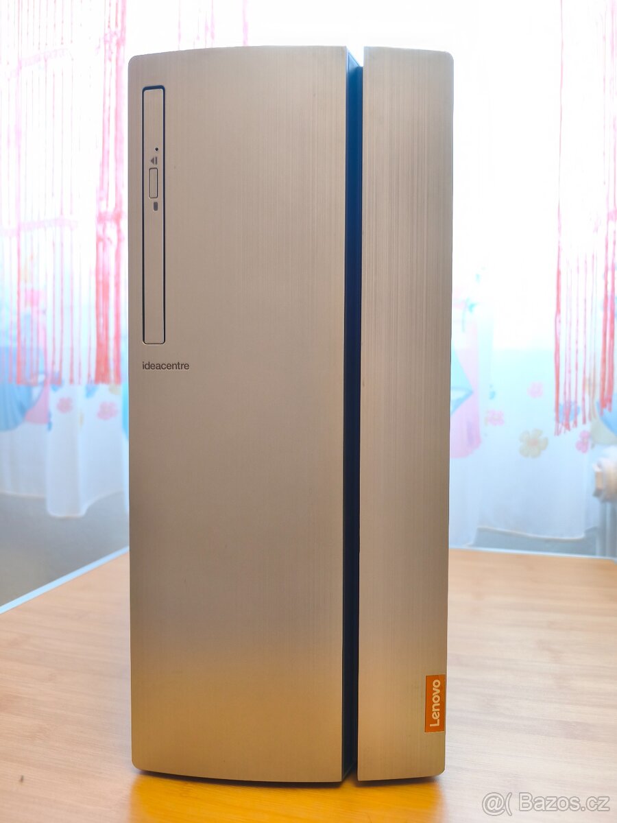 Intel I7-7700/8gb dd4/128gb M2/UHD 630