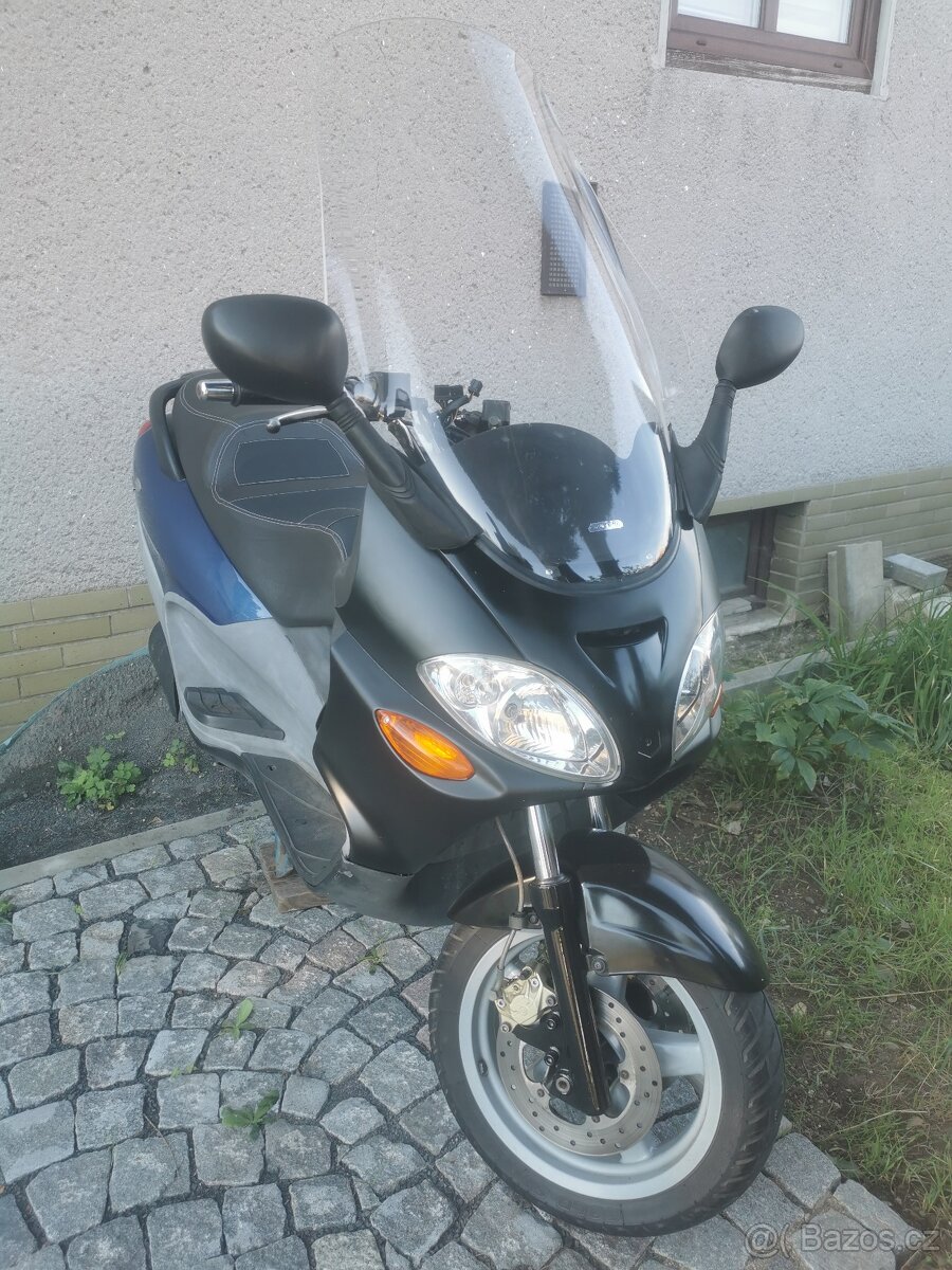 Piaggio x9 evolution 250