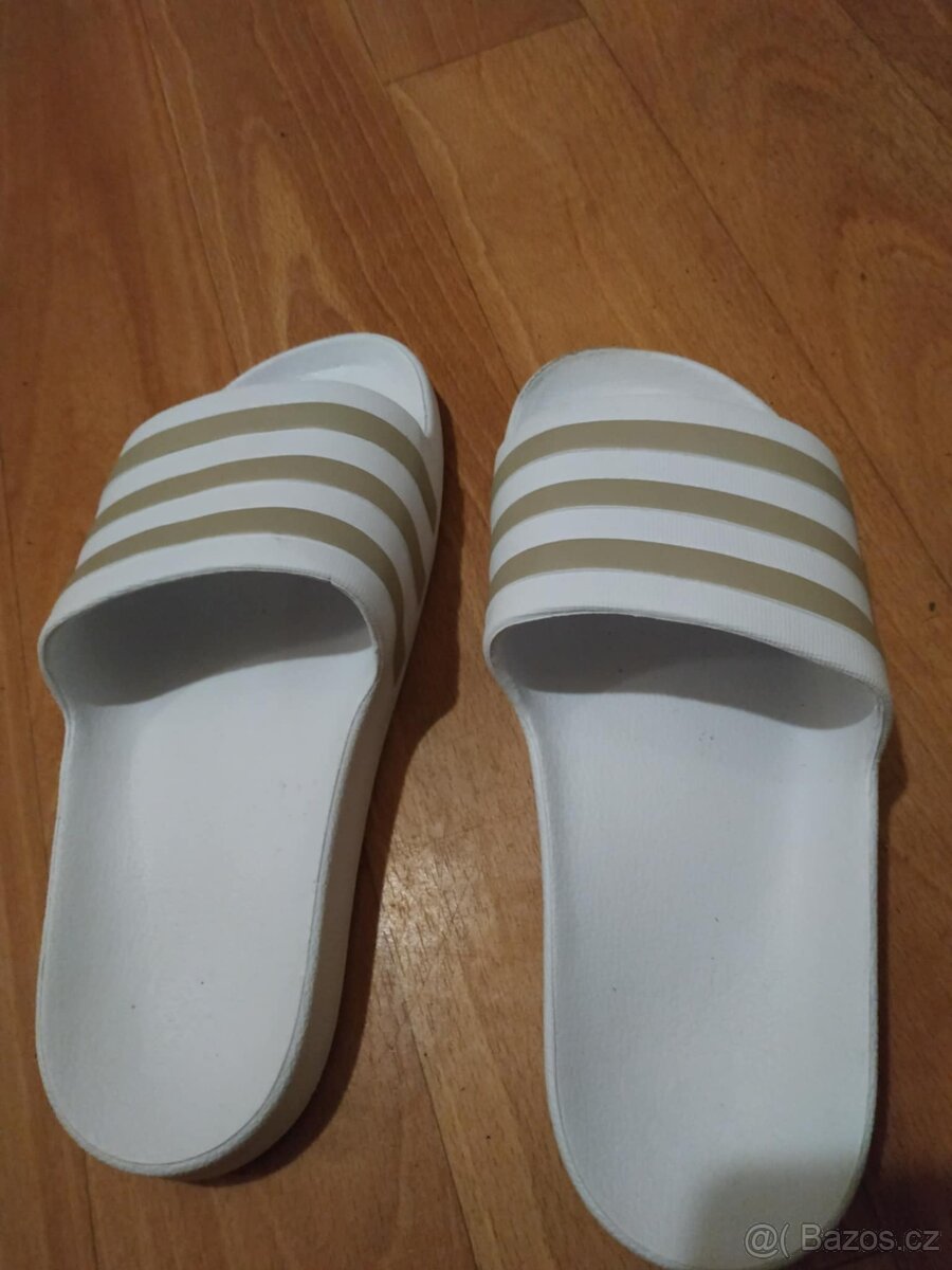 Adidas pantofle