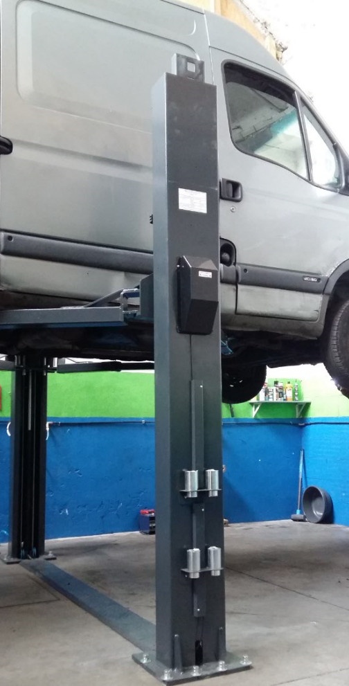 Dvousloupový elektrohydraulický zvedák 3500-7500 kg