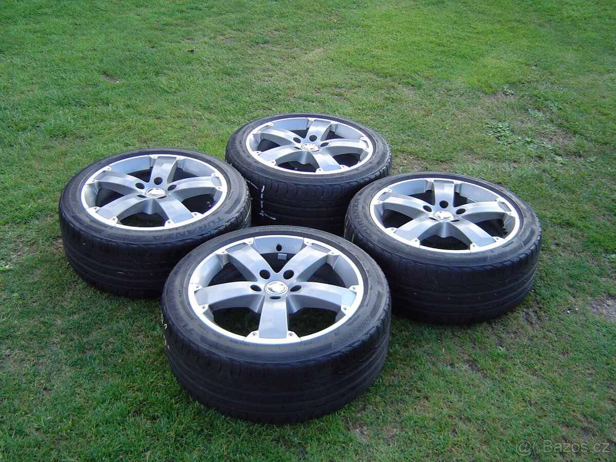 4X LETNÍ HLINÍKOVÁ KOLA ŠKODA OCTAVIA III 225/45 R17.TOP