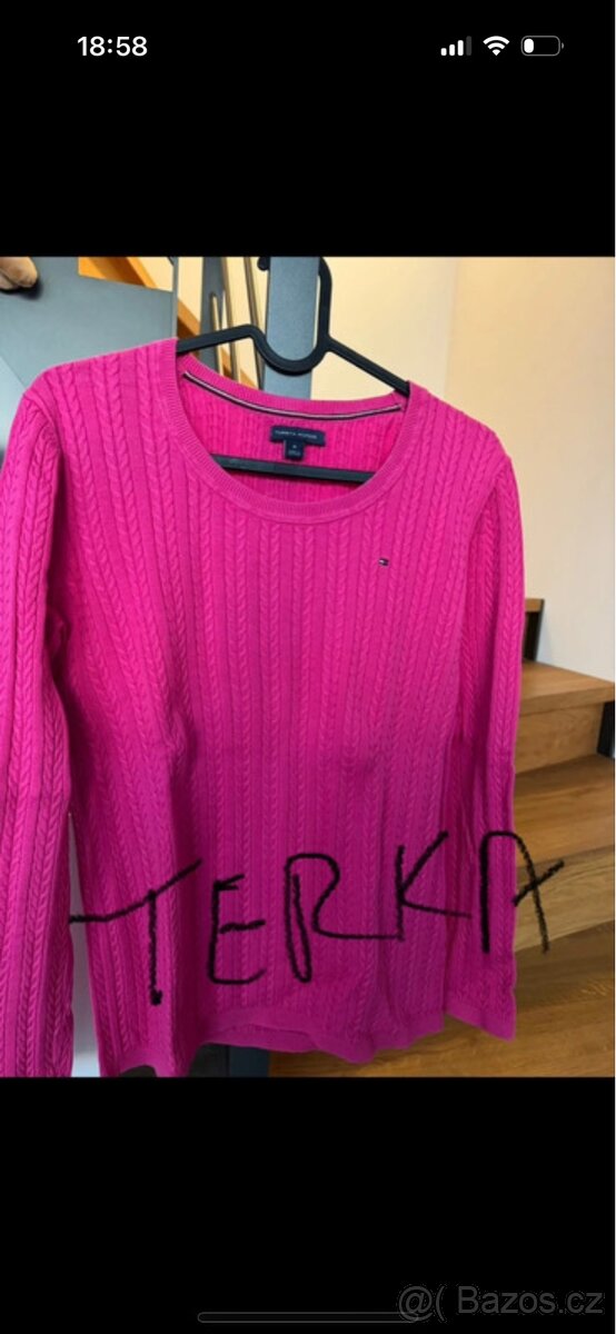 Svetr Tommy Hilfiger vel M