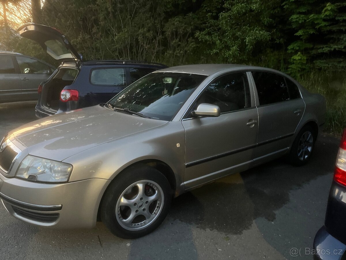 Skoda Superb 19 tdi 96 kw