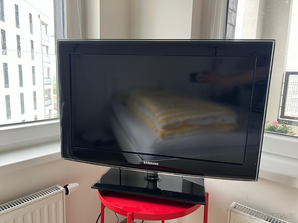 Televizor Samsung Crystal LE32B550 FULL HD