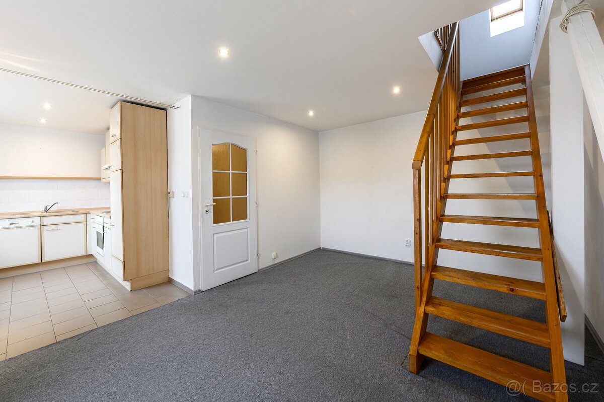 Pronájem byty 2+kk, 68 m2 - Plzeň, ev.č. 00080