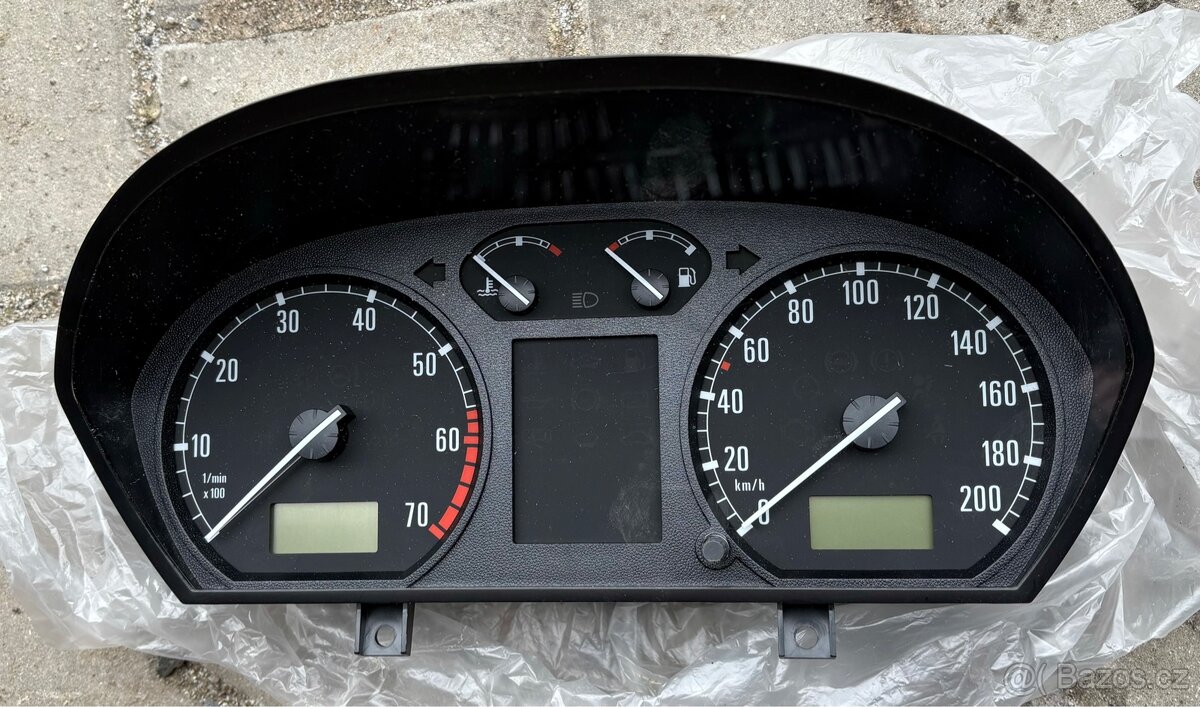 Přístrojová deska Škoda Fabia 1