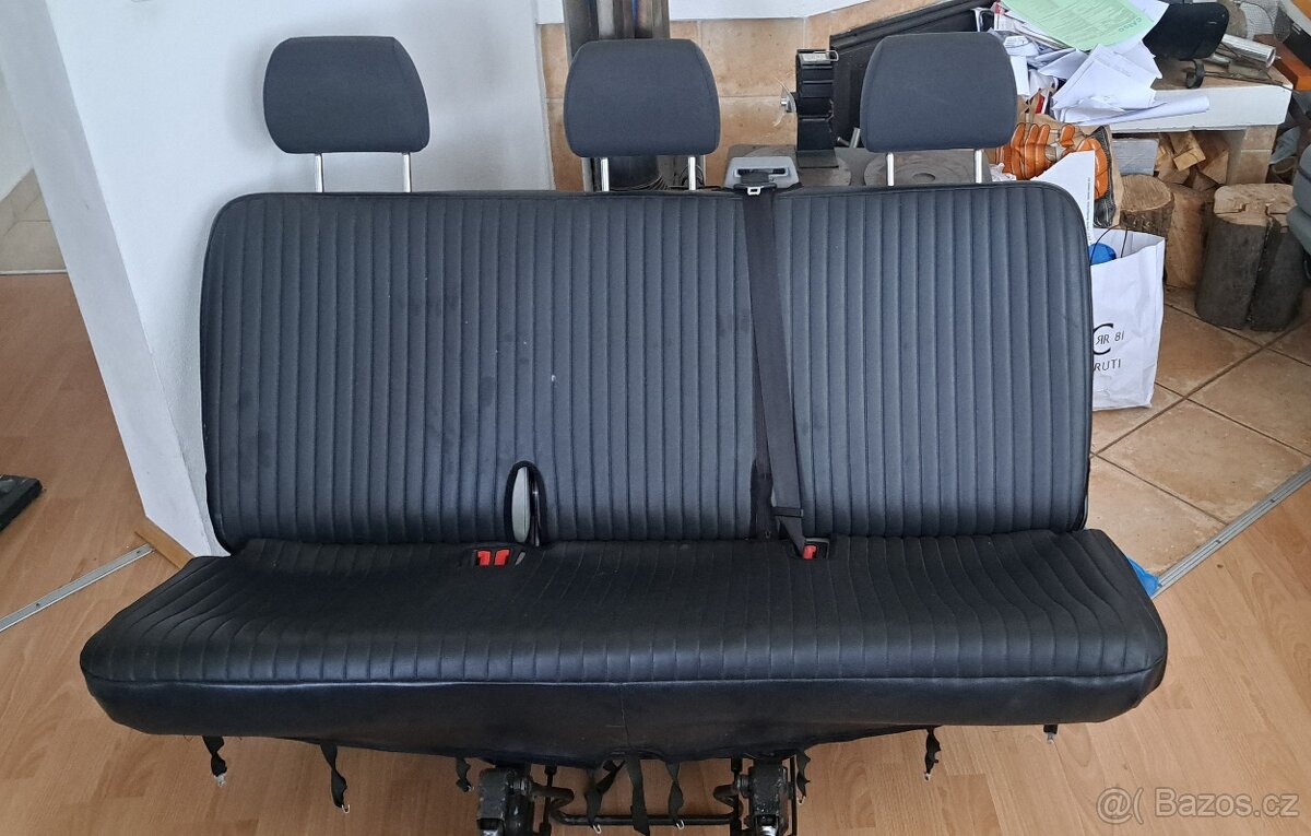 VW T5 T6 Zadní trojsedadlo.
