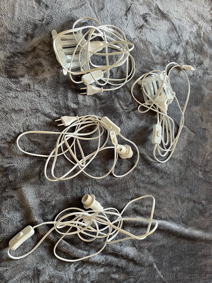 STRLA Kabel se zástrčkou, bílá, 4 m