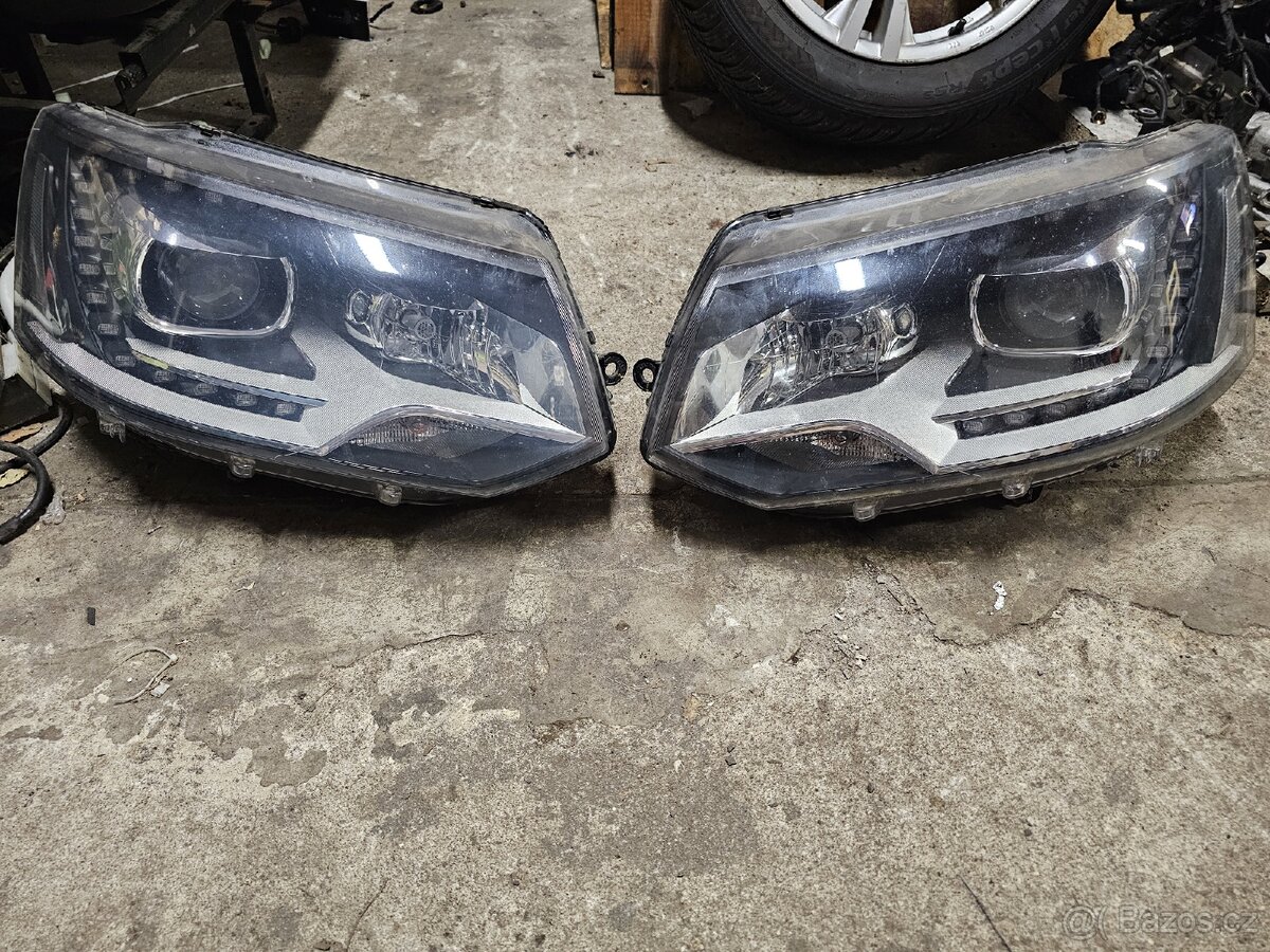Přední světla Bi-xenony VW T5.1