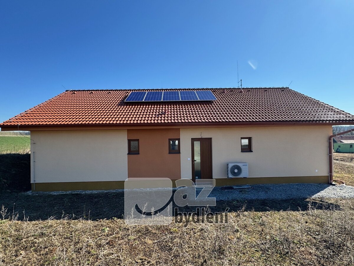 Novostavba nízkonákladového RD 4 KK, nedaleko Orlické přehra