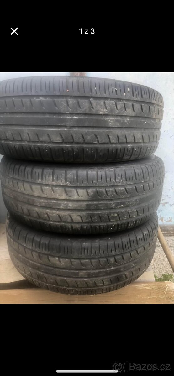 3 x obutá letní kola VW Tiguan