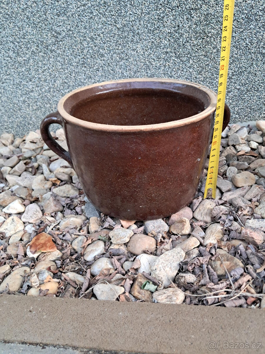 Kameninový hrnec na povidla antik