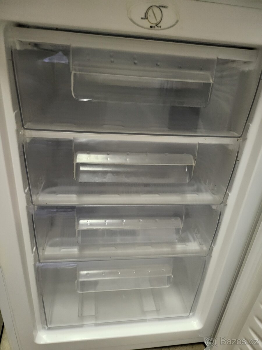 Mrazák 92L, malá spotřeba 0,48kWh/den