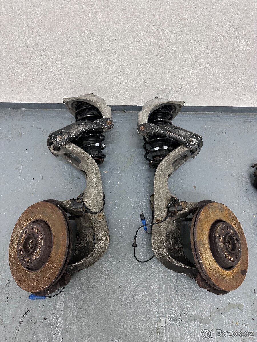 Těhlice Citroen C5 II x7 1.6Hdi Peugeot 508