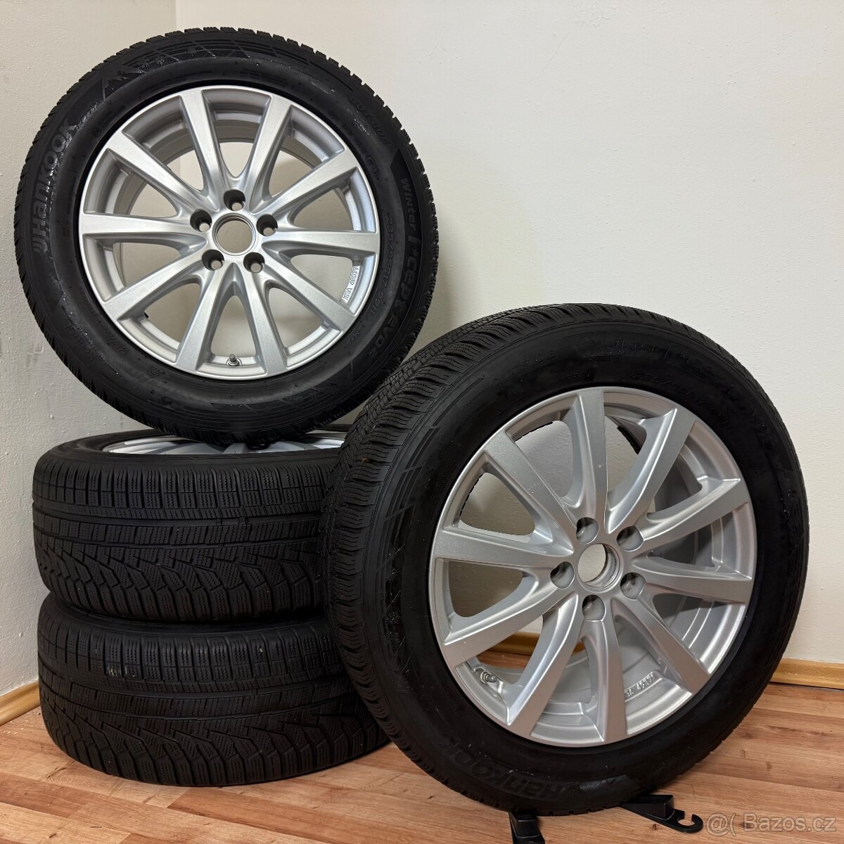 FORD KUGA 5x108 R17 ET52,5+ZIMNÍ 235/55R17 6/4,5mm