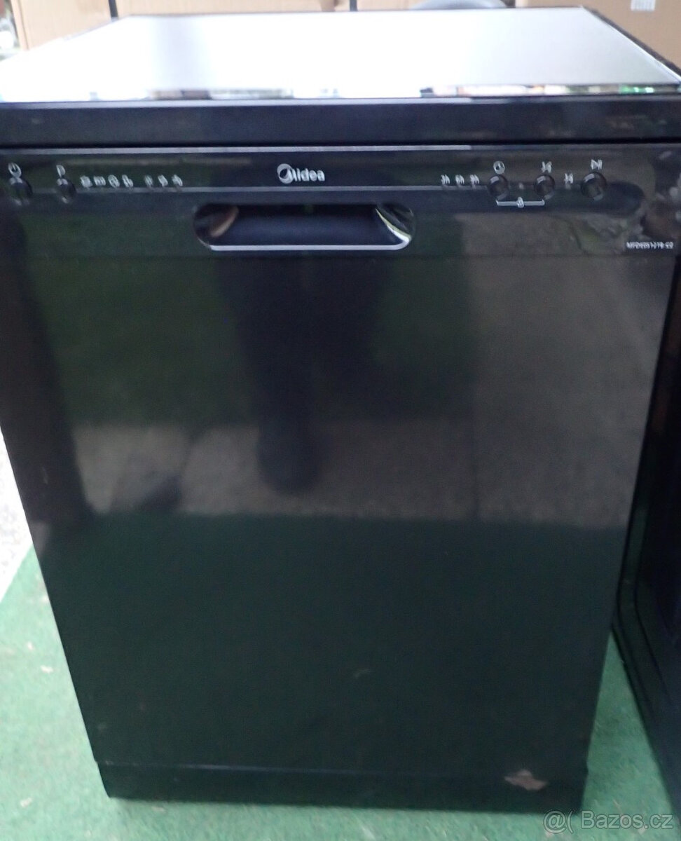 Myčka - standardní (60 cm) MIDEA MFD60S121B-CZ