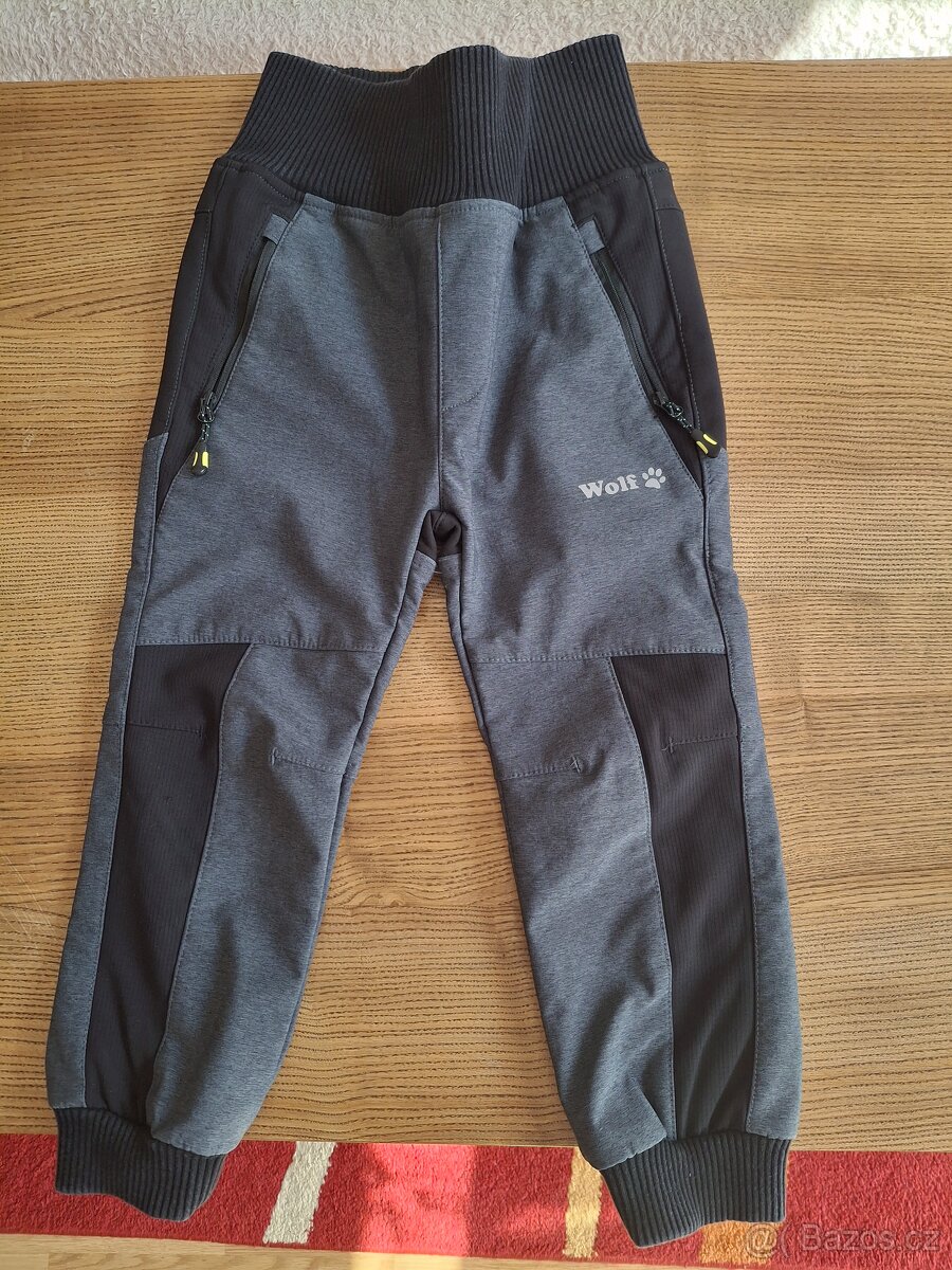 Chlapecké turistické kalhoty vel.104