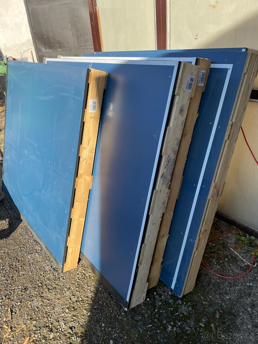 Velké palety cca 160x150x15cm (15ks)