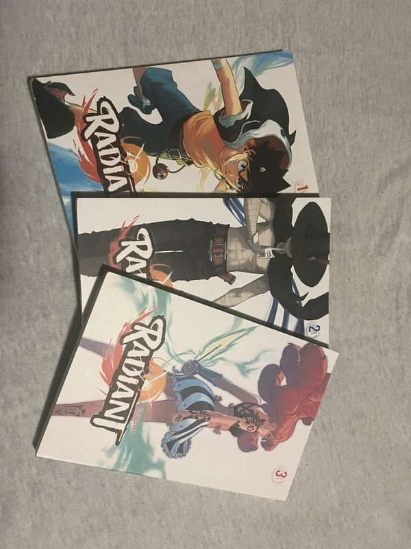 Prodám více knih Manga