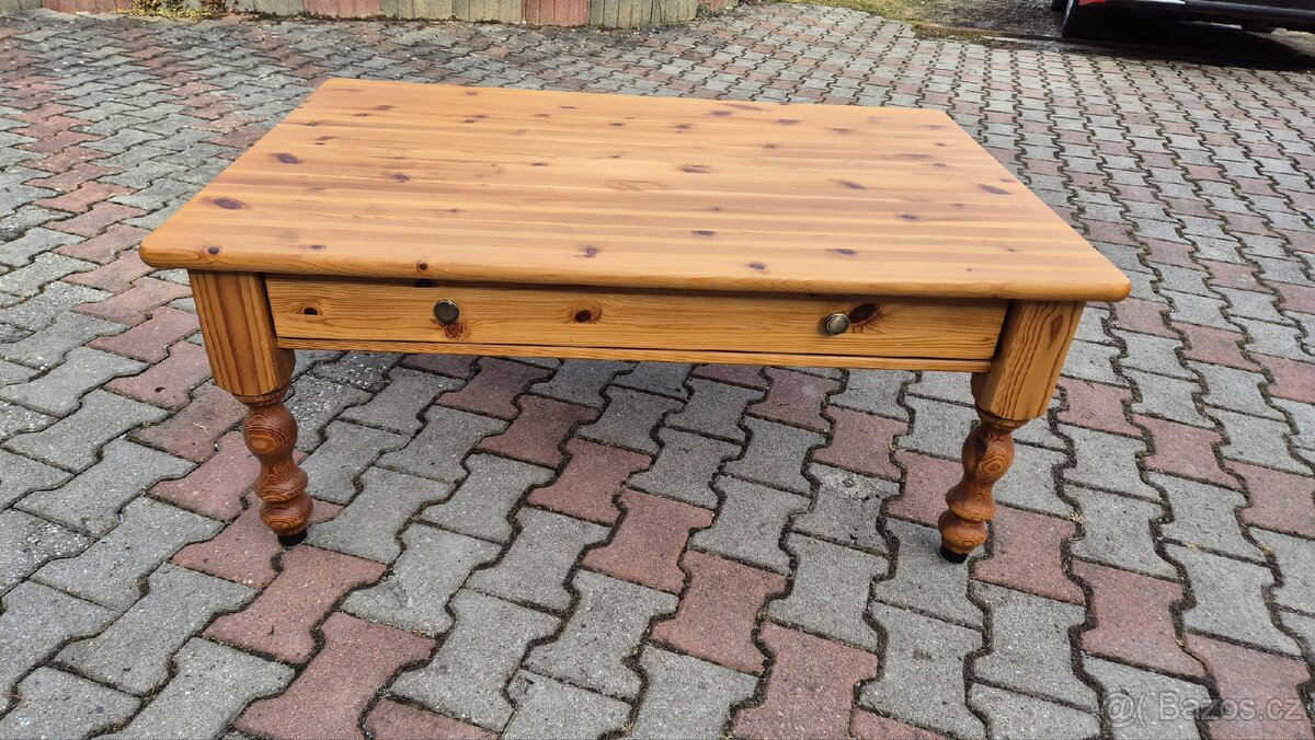 Konferenční stolek masiv