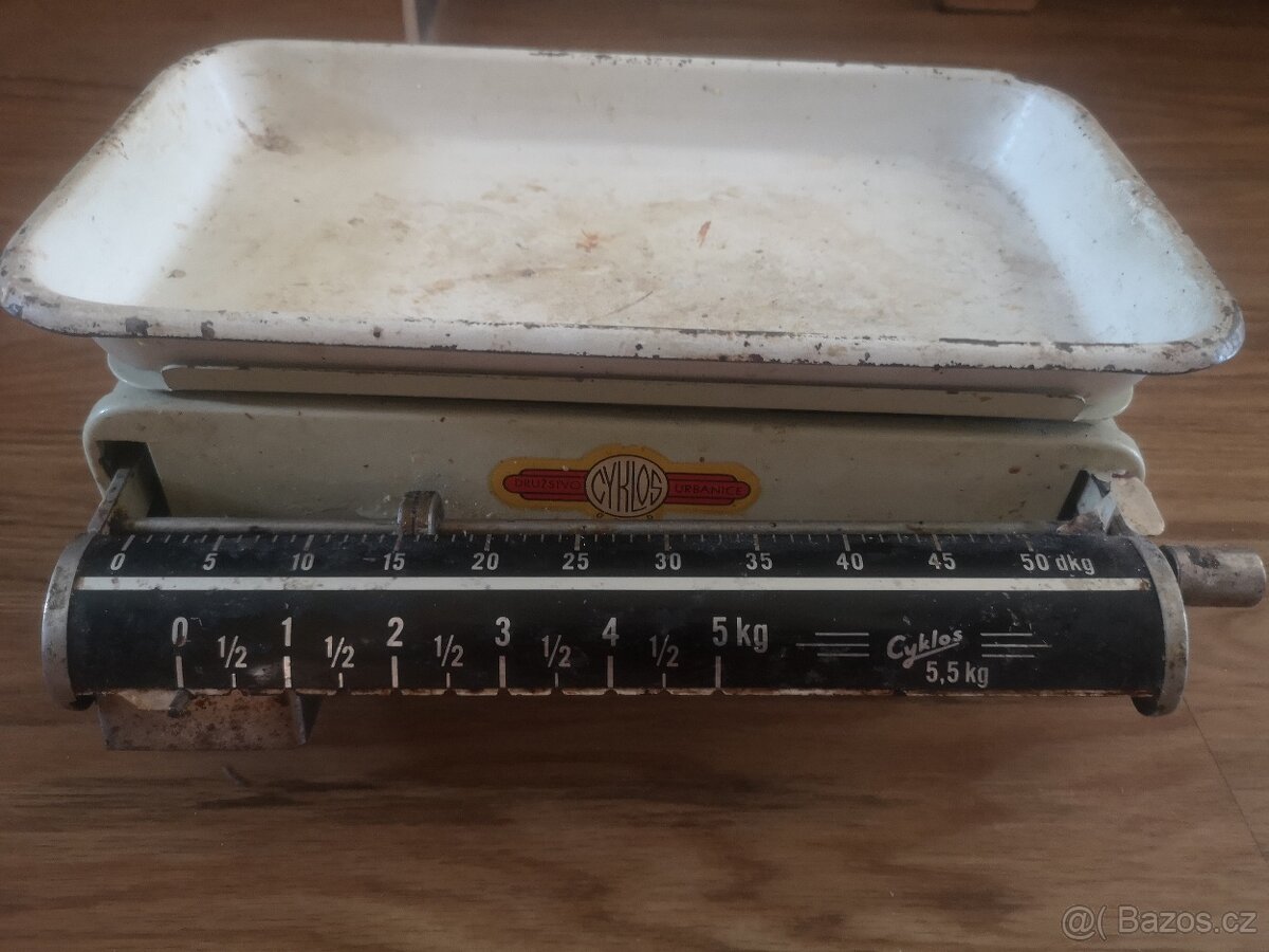 Stará kuchyňská váha