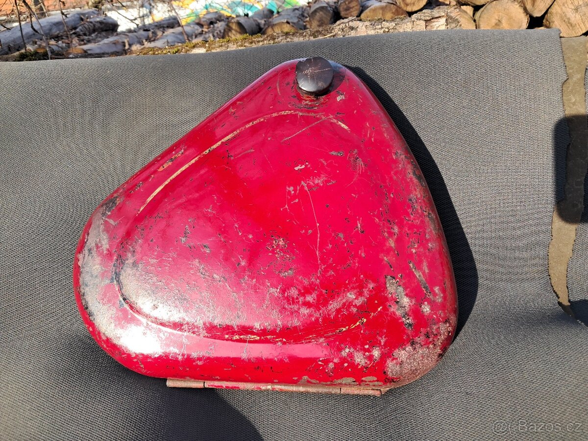 Jawa pérák - kastlík nářadí