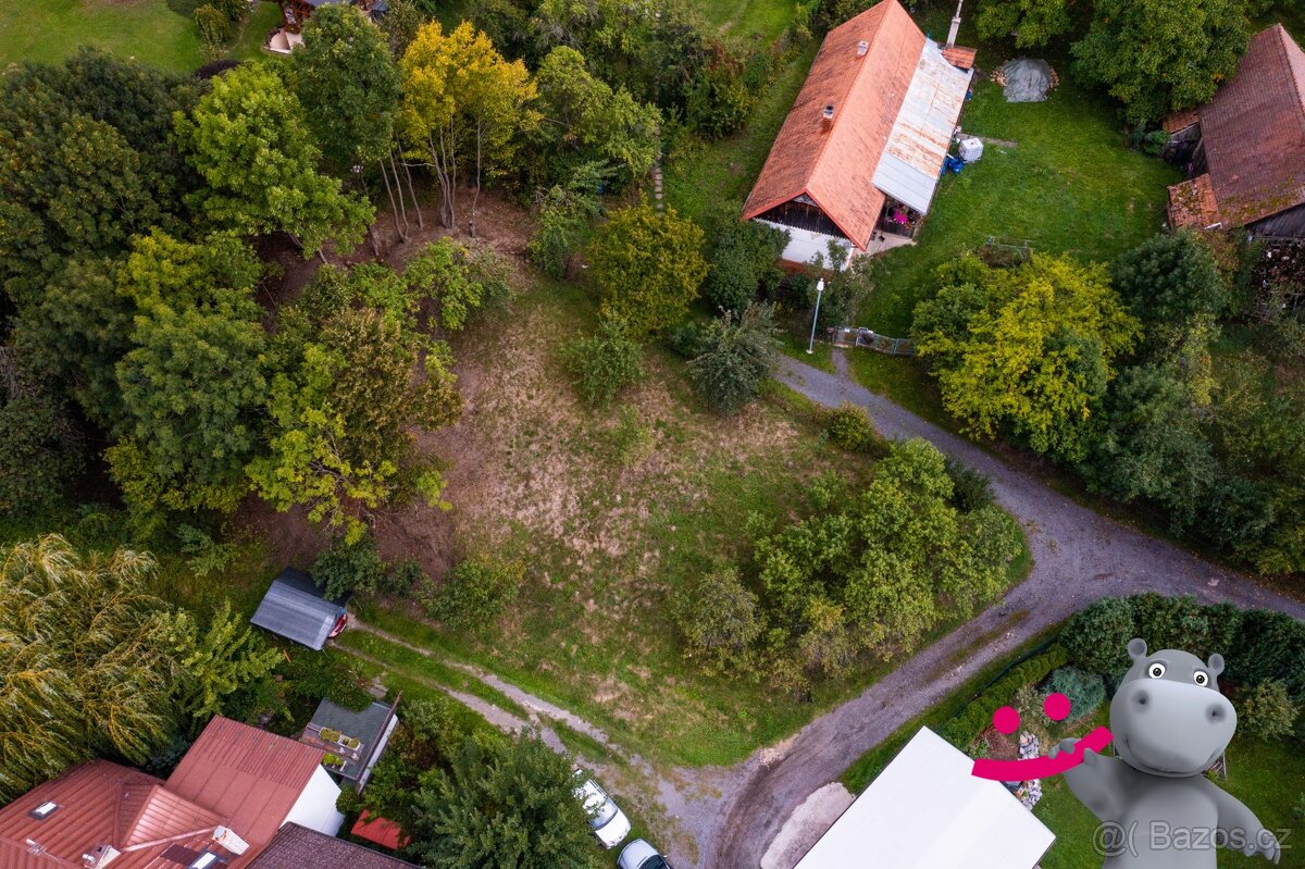 Prodej pozemku pro bydlení, 644 m2 - Zlín - Velíková