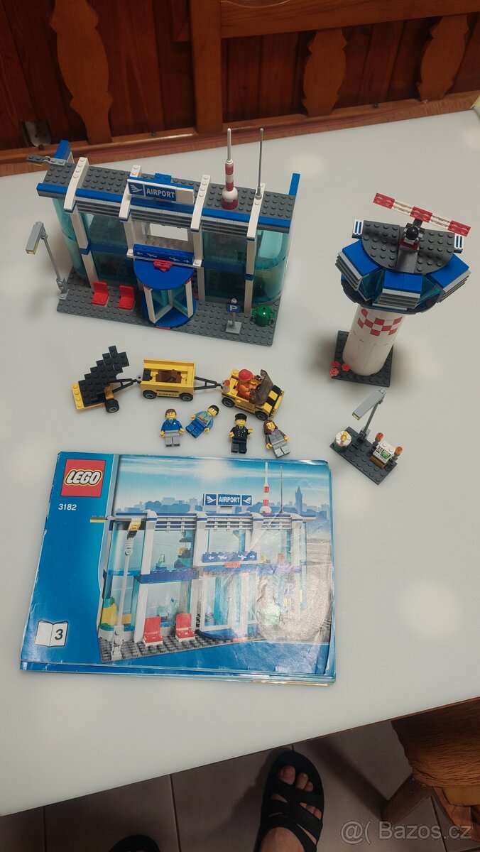 Lego 3182 letiště s letadlem