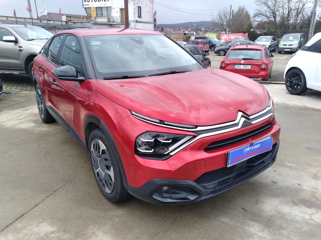 CITROEN C4 1.2 PureTech FEEL 1.MAJITEL,ČR,SERVISKA