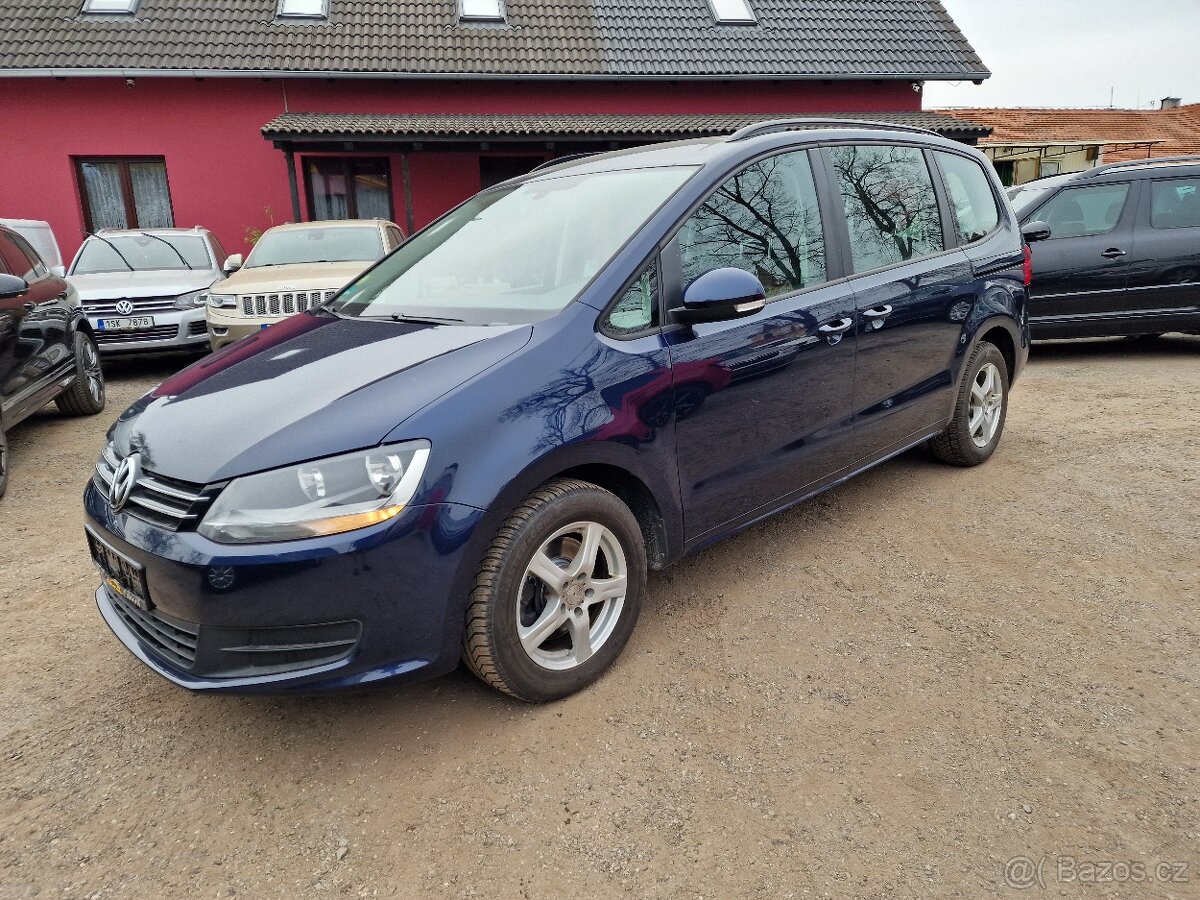 Volkswagen SHARAN 2,0TDI 103KW NAVI VÝHŘEV