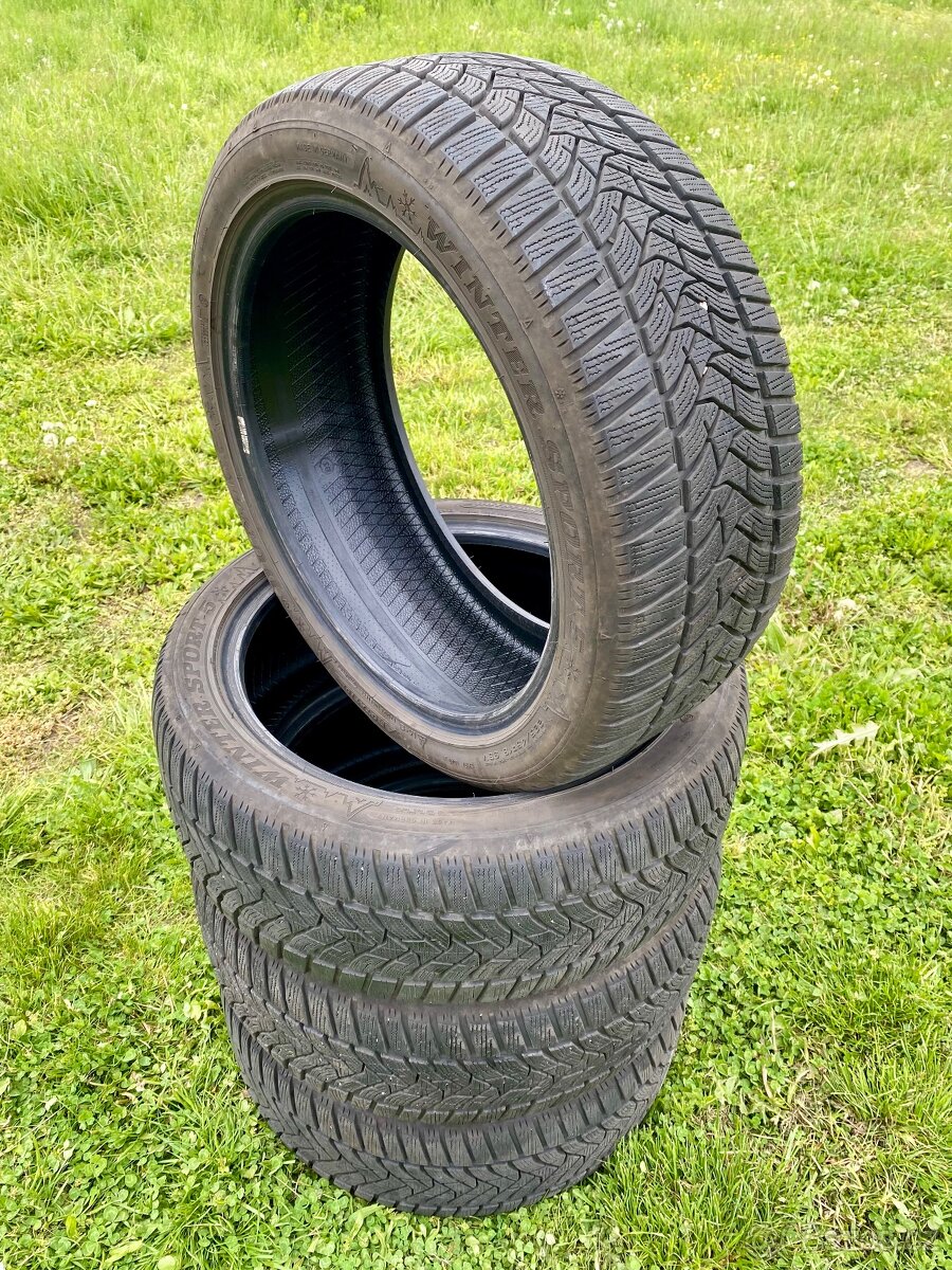 225/45 R18 DUNLOP